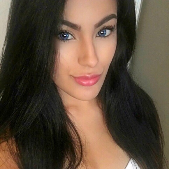 Posher Mama. Mrs. Uppal - Picture 2 of 6